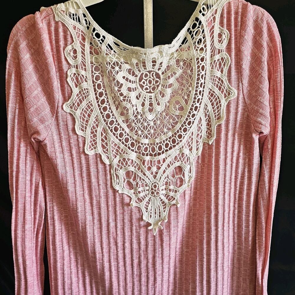 Rewind Pink Knit Top With Crochet Back Size M